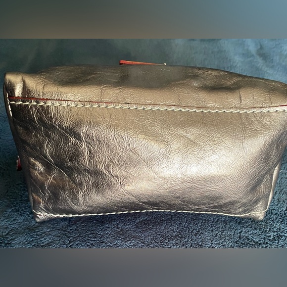 Cavalcanti metallic leather make up bag - Picture 3 of 9
